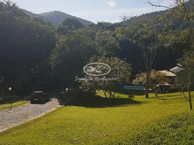 Terreno com 398m², à venda, no bairro Penedo em Itatiaia