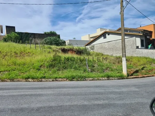 Terreno com 512m², à venda, no bairro Pinheirinho em Itajubá