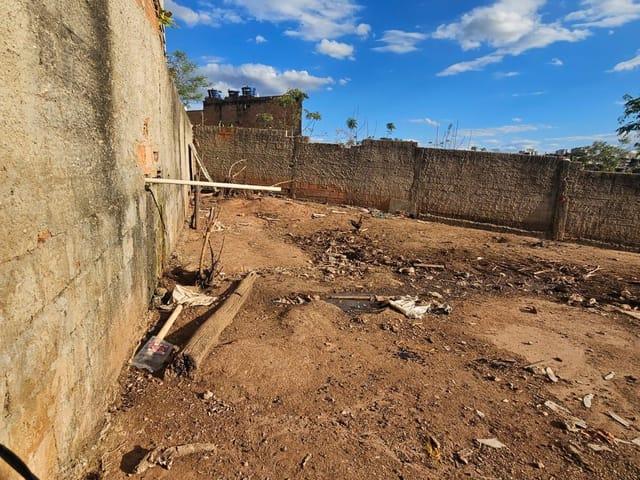Terreno com 188m², à venda, no bairro Xodó Marize em Belo Horizonte