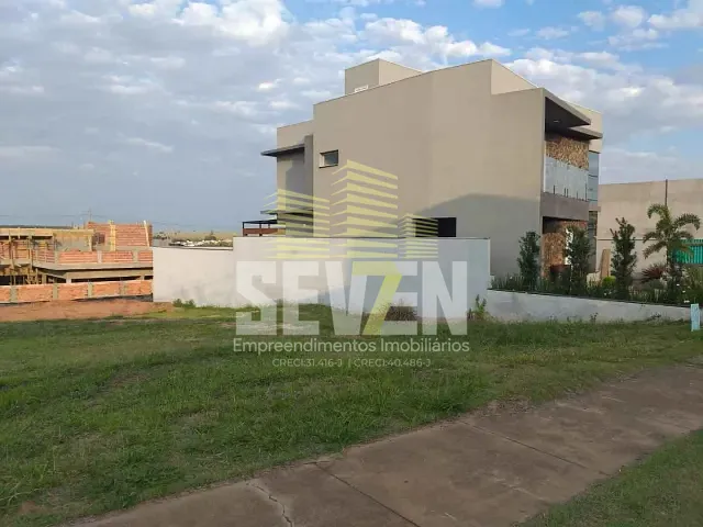 Terreno com 379m², à venda, no bairro Vila Aviaçao em Bauru