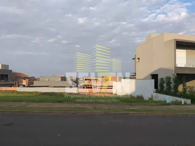 Terreno com 379m², à venda, no bairro Vila Aviaçao em Bauru