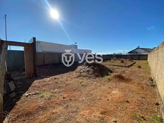 Terreno com 408m², à venda, no bairro Centro em Araxá