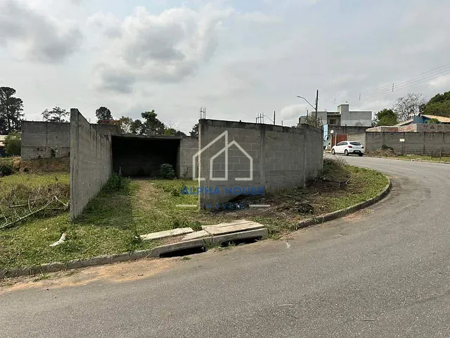 Terreno com 382m², à venda, no bairro Vitória Vale III em Pindamonhangaba