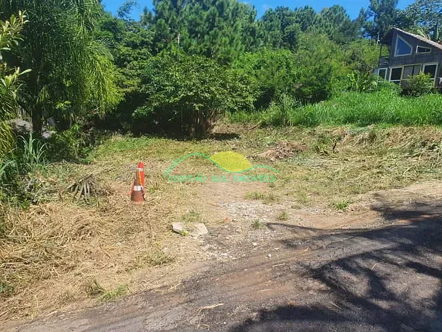 Terreno com 280m², à venda, no bairro Armação do Pântano do Sul em Florianópolis