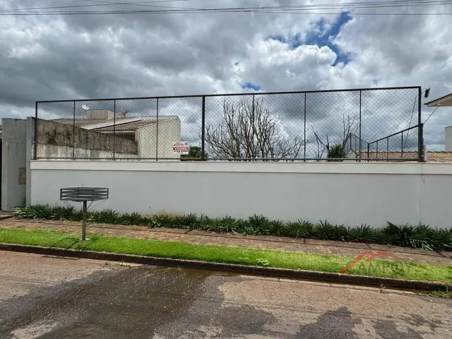 Terreno com 433m², à venda, no bairro Loteamento Residencial Cazarin em Apucarana