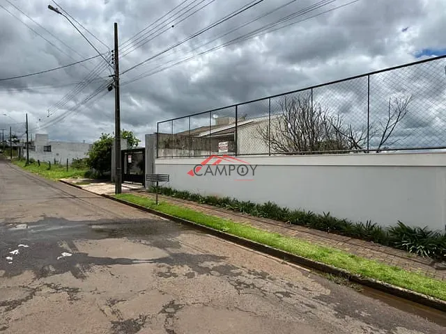 Terreno com 433m², à venda, no bairro Loteamento Residencial Cazarin em Apucarana