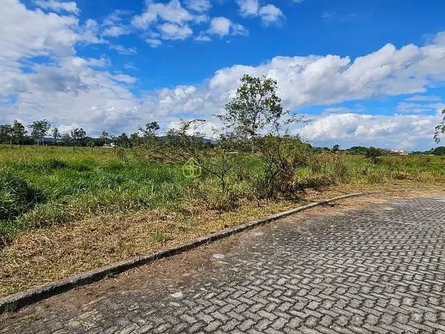 Terreno com 1107m², à venda, no bairro Bella Vista em Porto Real