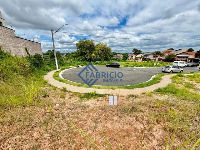 Terreno com 377m², à venda, no bairro Fazenda Santana em Vinhedo