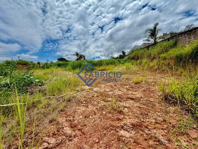 Terreno com 377m², à venda, no bairro Fazenda Santana em Vinhedo