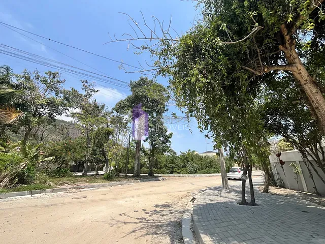 Terreno com 600m², para alugar, no bairro Itaipu em Niterói