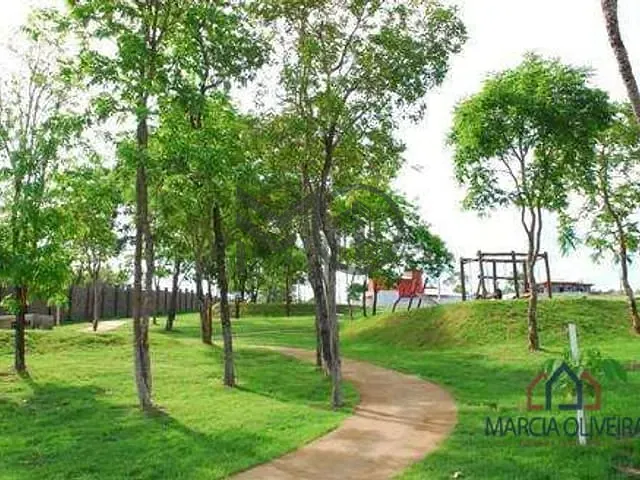 Terreno com 375m², à venda, no bairro Jardim Imperial em Cuiabá