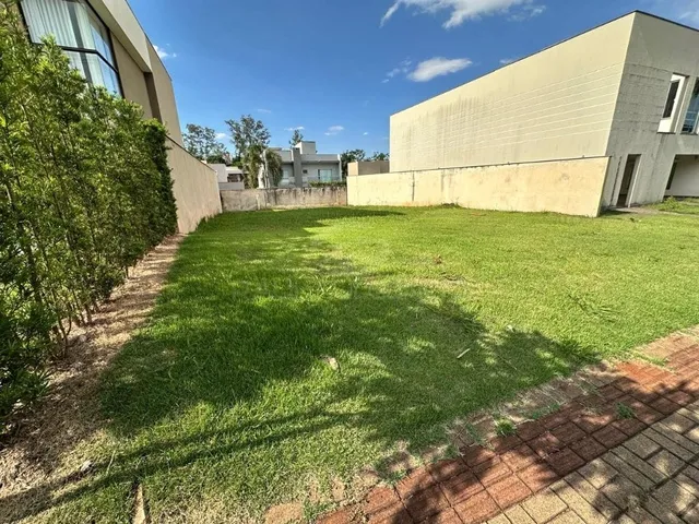 Terreno com 365m², à venda, no bairro Vivendas do Arvoredo em Londrina