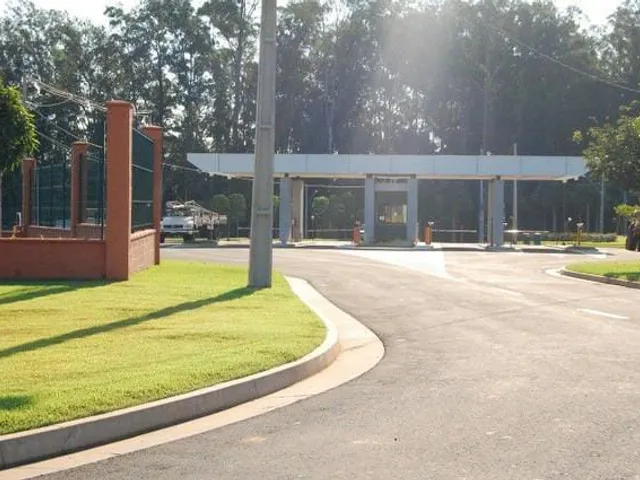 Terreno com 365m², à venda, no bairro Vivendas do Arvoredo em Londrina