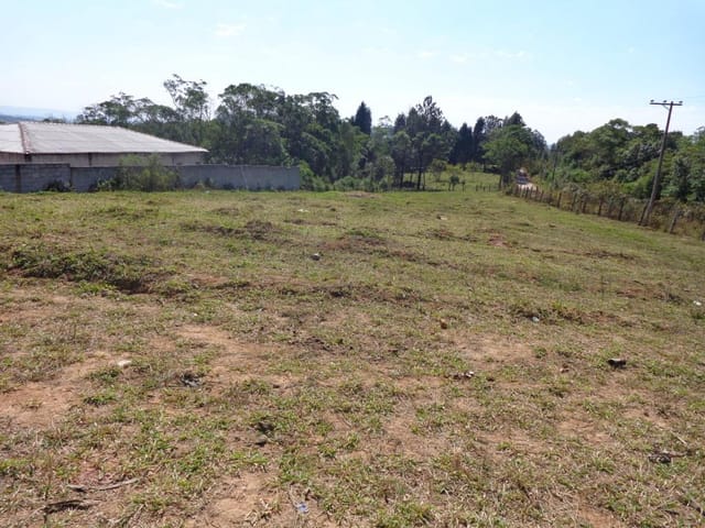 Terreno com 1700m², à venda, no bairro Condomínio Vale do Sol em Ibiúna