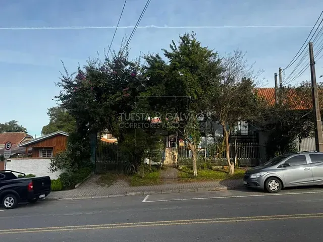 Terreno com 422m², à venda, no bairro Campina do Siqueira em Curitiba