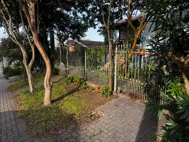 Terreno com 422m², à venda, no bairro Campina do Siqueira em Curitiba