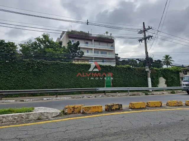 Terreno com 372m², à venda, no bairro Niterói em Volta Redonda