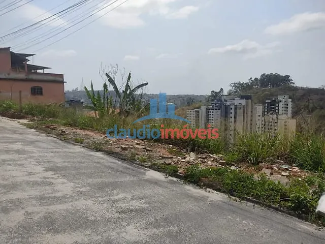 Terreno à venda, no bairro Loteamento da Chácara em Barra Mansa