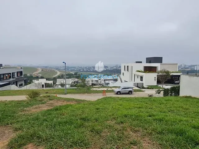 Terreno com 877m², à venda, no bairro Condomínio Reserva do Paratehy em São José dos Campos