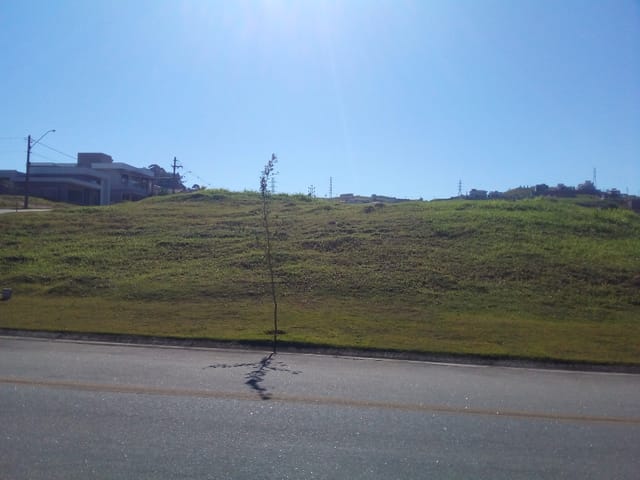Terreno com 939m², à venda, no bairro Monte Alegre em Vinhedo