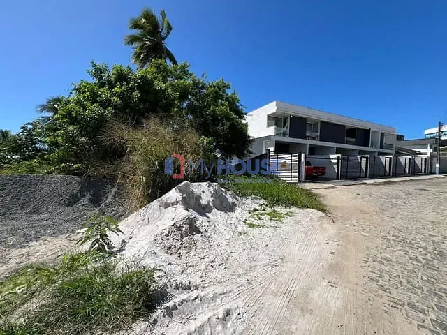Terreno com 1080m², à venda, no bairro Nossa Senhora da Vitória em Ilhéus