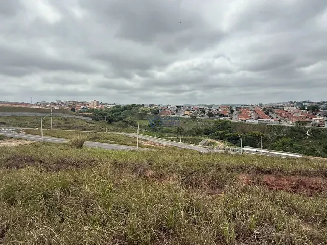 Terreno com 250m², à venda, no bairro Putim em São José dos Campos