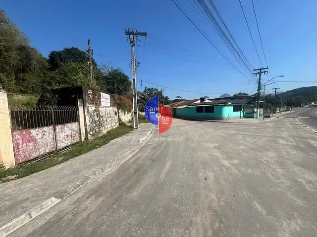 Terreno com 1950m², à venda, no bairro Parque Recreio Dom Pedro II (Praia de Mauá) em Magé