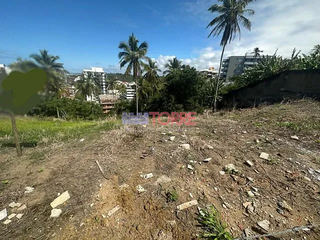 Terreno com 600m², à venda, no bairro Nossa Senhora da Vitória em Ilhéus