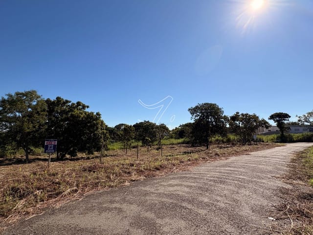Terreno com 2000m², à venda, no bairro Esplanada do Rio Quente em Rio Quente