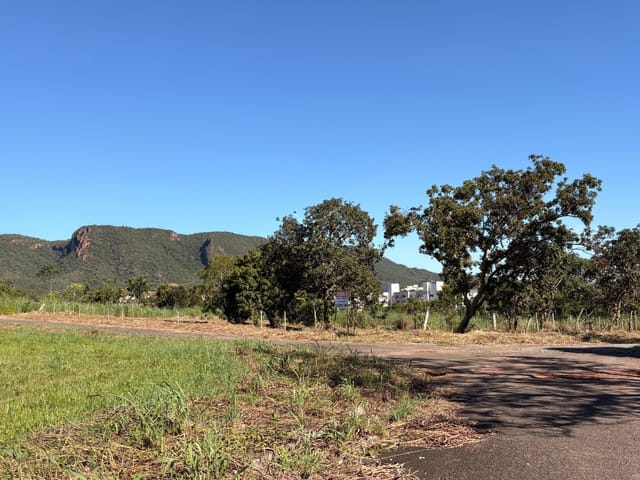 Terreno com 2000m², à venda, no bairro Esplanada do Rio Quente em Rio Quente