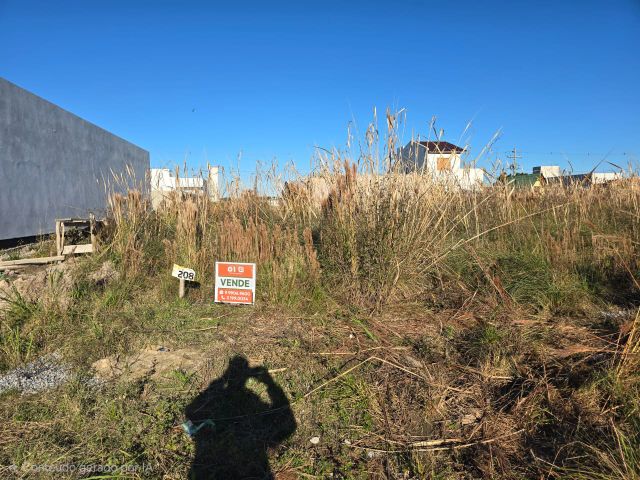 Terreno com 300m², à venda, no bairro Três Vendas em Pelotas