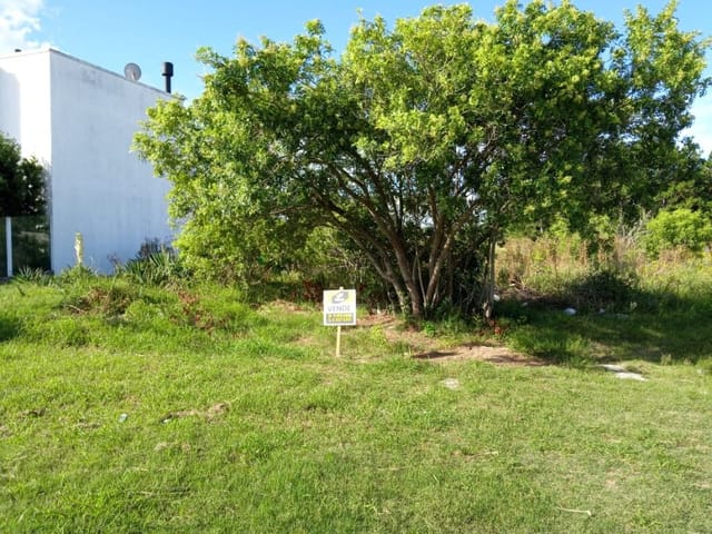 Terreno com 450m², à venda, no bairro Laranjal em Pelotas