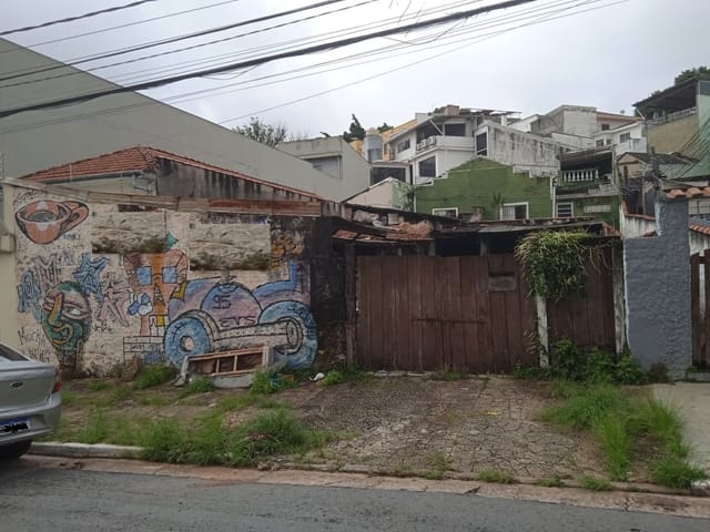 Terreno com 242m², à venda, no bairro Vila Monumento em São Paulo