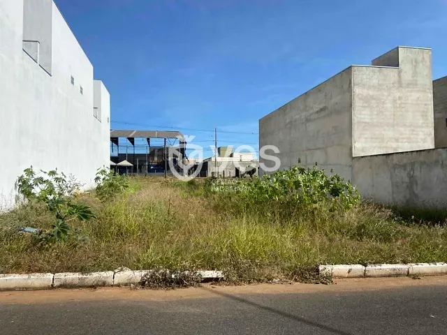 Terreno com 362m², à venda, no bairro Vila Universitária em Araxá