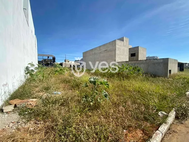 Terreno com 362m², à venda, no bairro Vila Universitária em Araxá