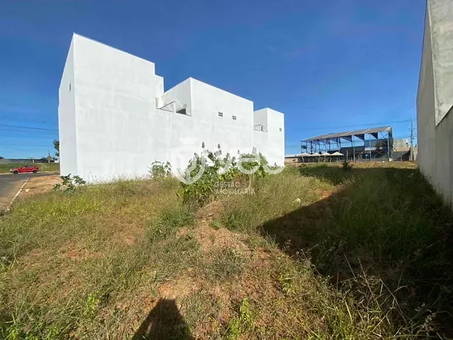Terreno com 362m², à venda, no bairro Vila Universitária em Araxá