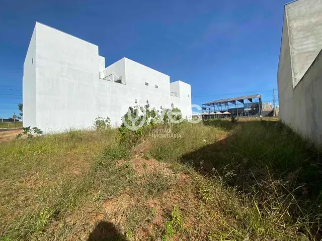 Terreno com 362m², à venda, no bairro Vila Universitária em Araxá