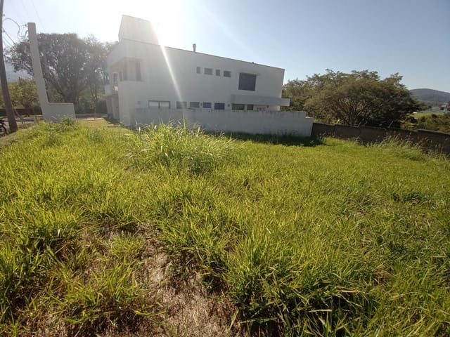 Terreno com 526m², à venda, no bairro Jardim Recanto do Bosque em São João da Boa Vista