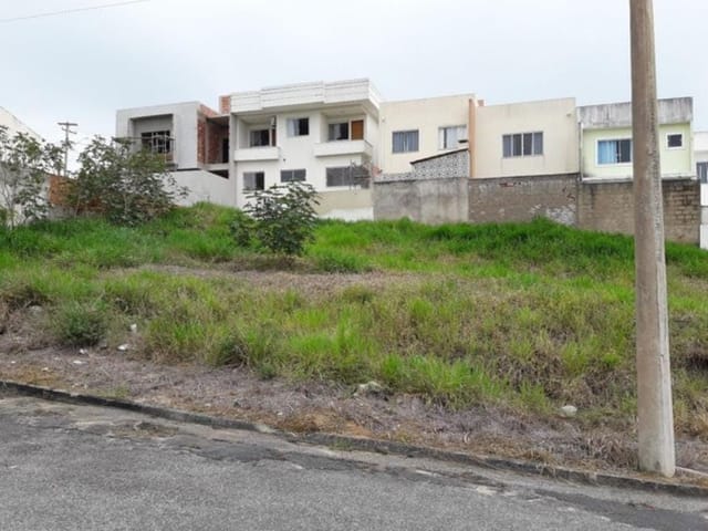 Terreno com 200m², à venda, no bairro Lagoa em Macaé