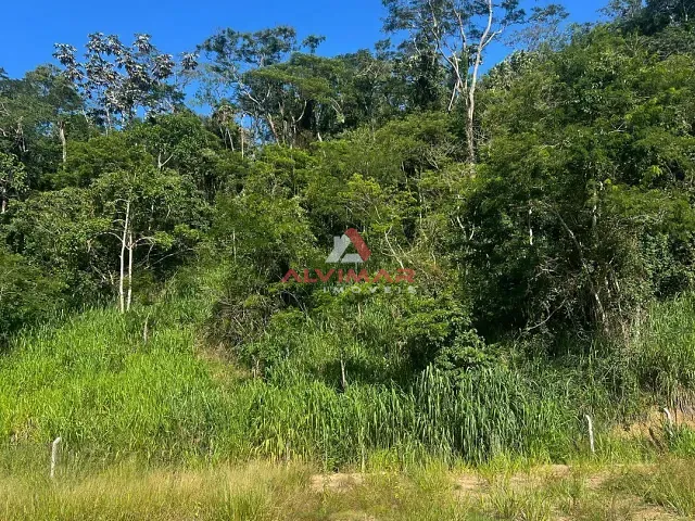 Terreno com 249m², à venda, no bairro Casa de Pedra em Volta Redonda