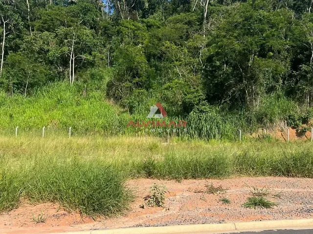 Terreno com 249m², à venda, no bairro Casa de Pedra em Volta Redonda
