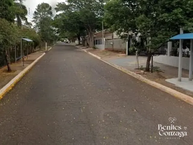 Terreno com 454m², à venda, no bairro Conjunto Residencial Ney Braga em Maringá