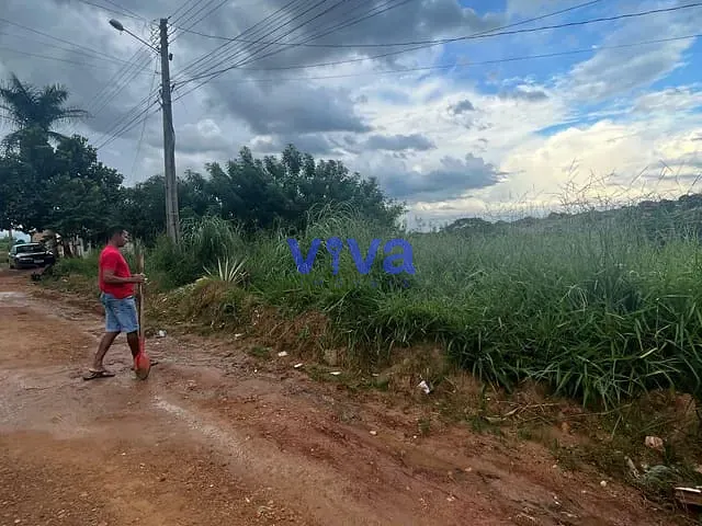 Terreno com 300m², à venda, no bairro Colinas de Homero em Aparecida de Goiânia