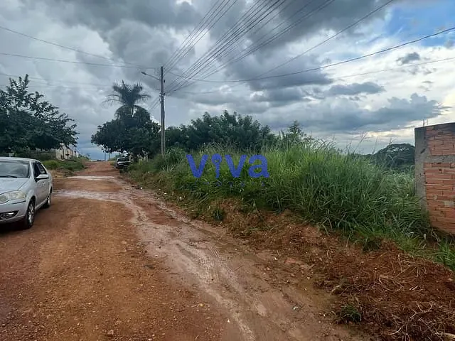 Terreno com 300m², à venda, no bairro Colinas de Homero em Aparecida de Goiânia