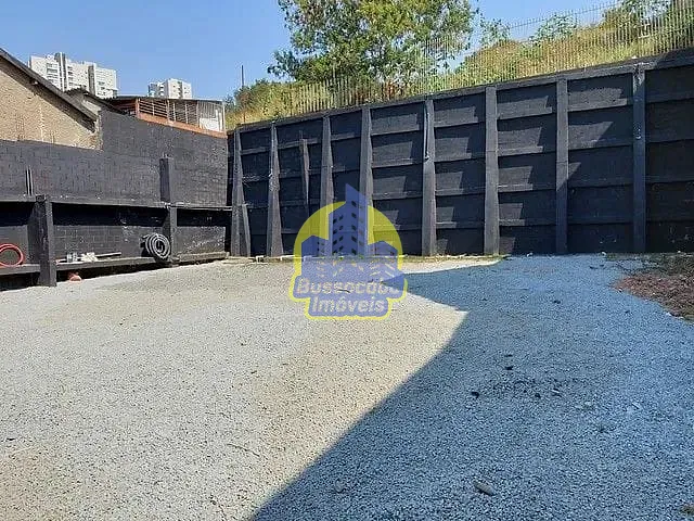 Terreno com 1000m², à venda, no bairro Umuarama em Osasco