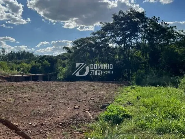 Terreno com 1494m², à venda, no bairro Fabrício em Uberaba