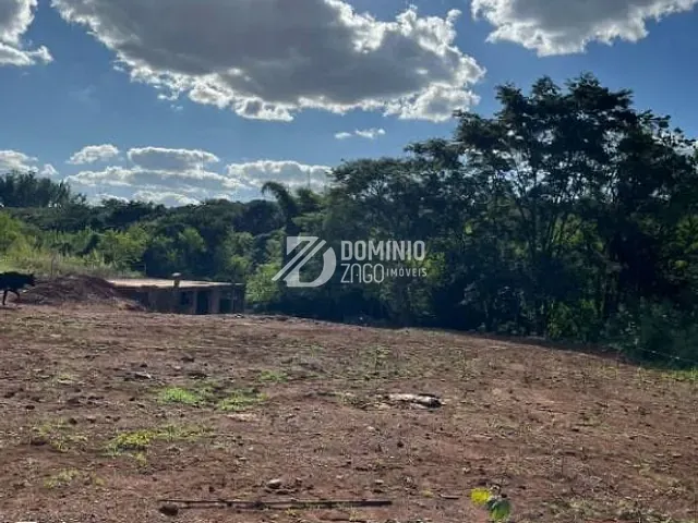 Terreno com 1494m², à venda, no bairro Fabrício em Uberaba