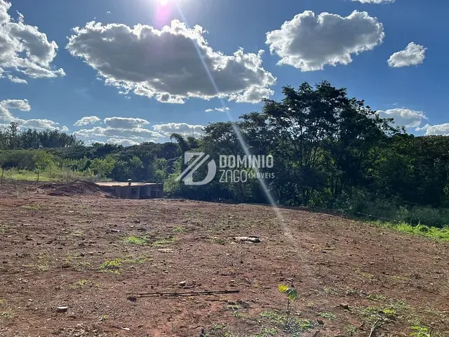 Terreno com 1494m², à venda, no bairro Fabrício em Uberaba