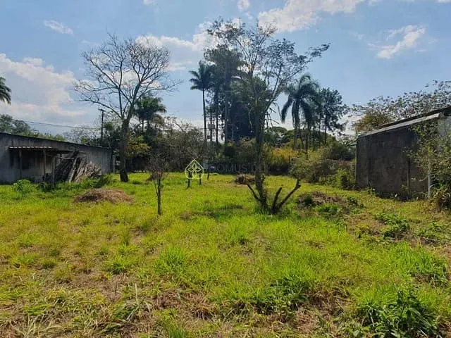Terreno com 870m², à venda, no bairro Jardim Martinelli (Penedo) em Itatiaia