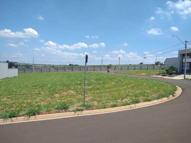 Terreno com 416m², à venda, no bairro Jardim Recanto das Águas em Nova Odessa